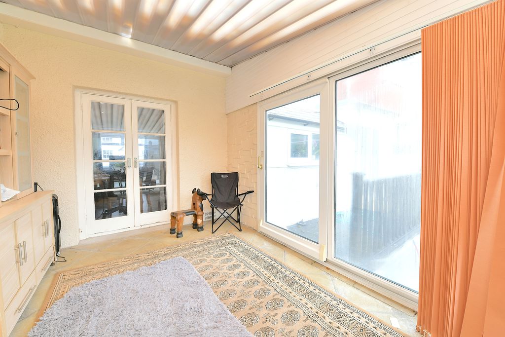 Garden Room- click for photo gallery